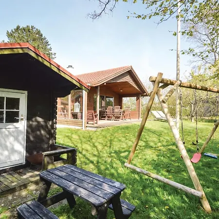 Ferienhaus Three-bedroom In *