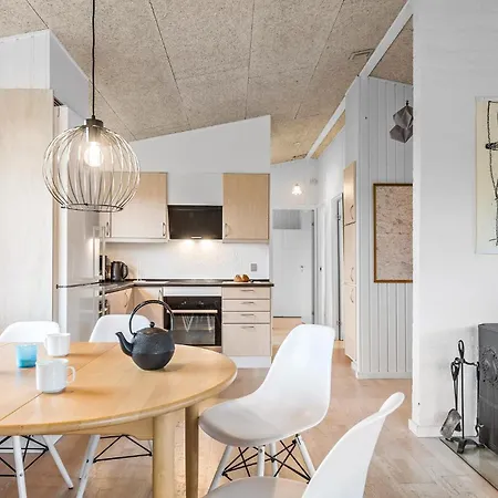 Three-bedroom In Holiday home Haderslev