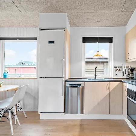 Ferienhaus Three-bedroom In *